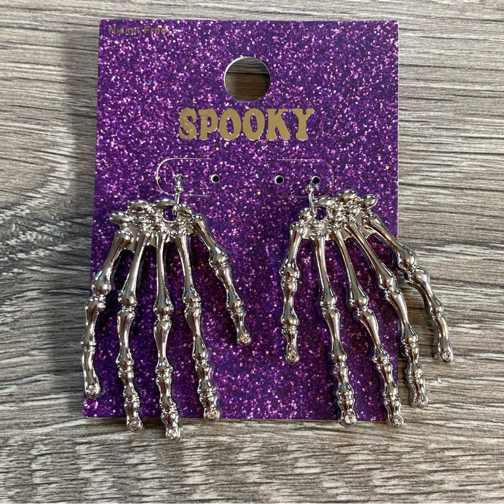 ⚡️2/$10⚡️Target silver skeleton hand dangle earrings